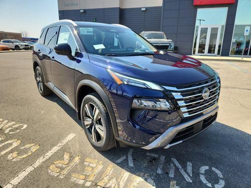 2025 Nissan Rogue SL