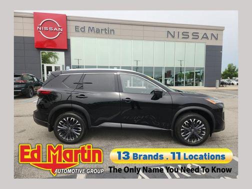 Super Black 2025 Nissan Rogue SL