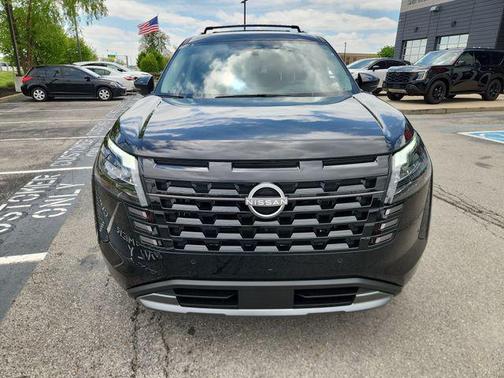 Super Black 2026 Nissan Pathfinder Platinum