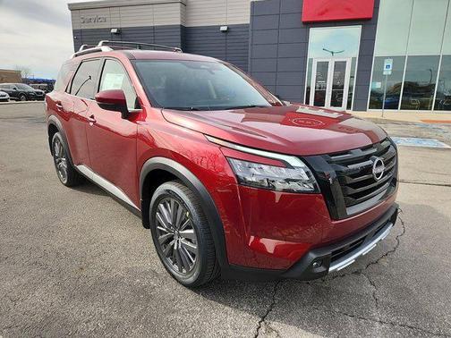 2025 Nissan Pathfinder SL 4WD
