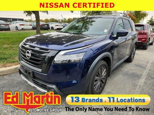2023 Nissan Pathfinder SL 4WD