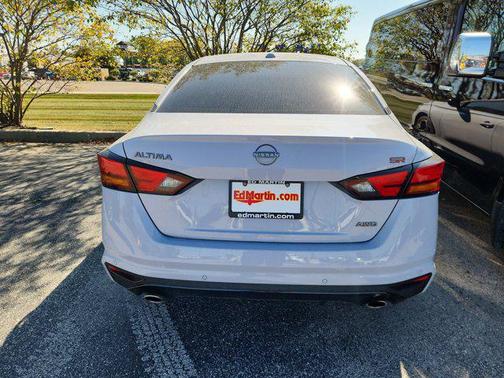 2025 Nissan Altima SR AWD