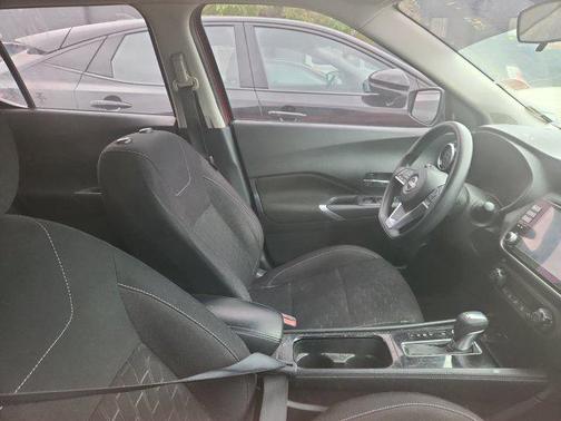 2022 Nissan Kicks SV