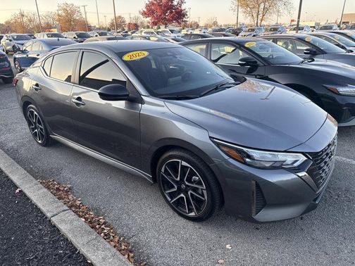 2025 Nissan Sentra SR