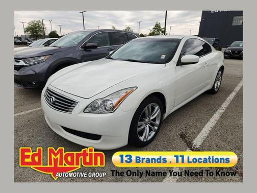 Moonlight White 2009 INFINITI G37x Base