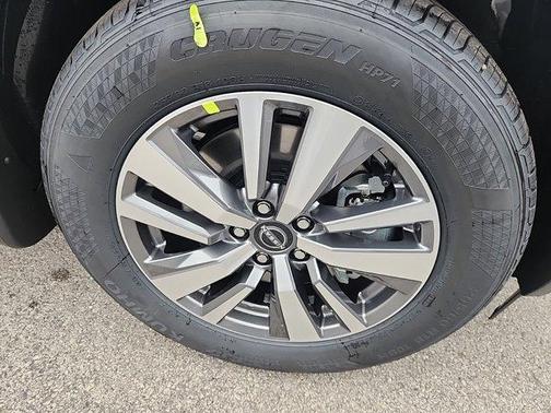 2025 Nissan Pathfinder SL 4WD