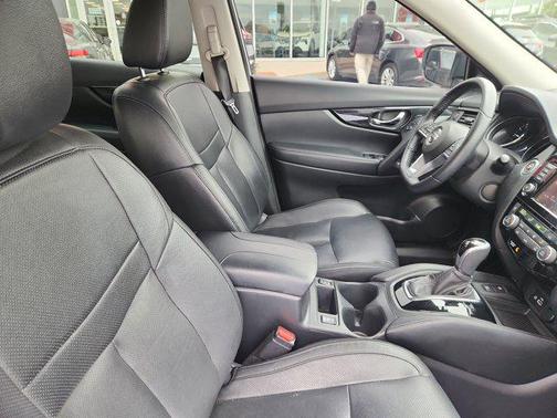 2020 Nissan Rogue SL