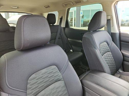2024 Nissan Pathfinder S 4WD