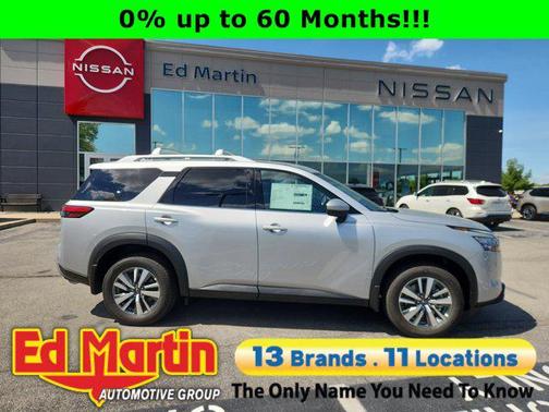 2025 Nissan Pathfinder SL 4WD