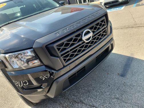 2024 Nissan Frontier S
