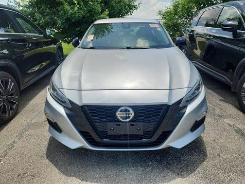 2022 Nissan Altima SR FWD