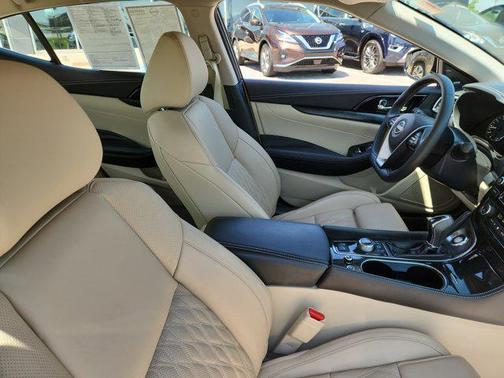 2023 Nissan Maxima 3.5 Platinum