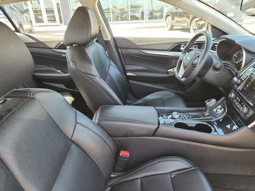 2023 Nissan Maxima SV Xtronic CVT