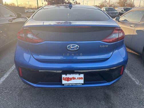 2018 Hyundai IONIQ Hybrid SEL