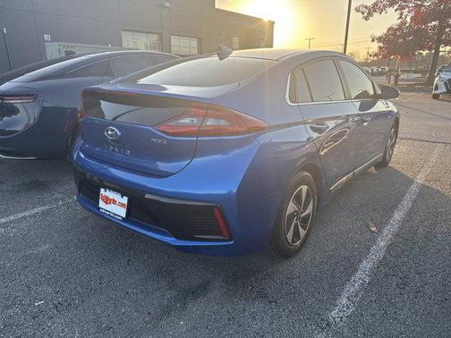 2018 Hyundai IONIQ Hybrid SEL
