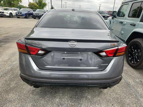 2024 Nissan Altima SR VC-Turbo FWD
