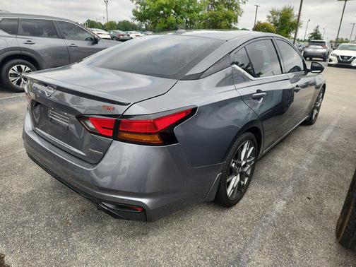 2024 Nissan Altima SR VC-Turbo FWD