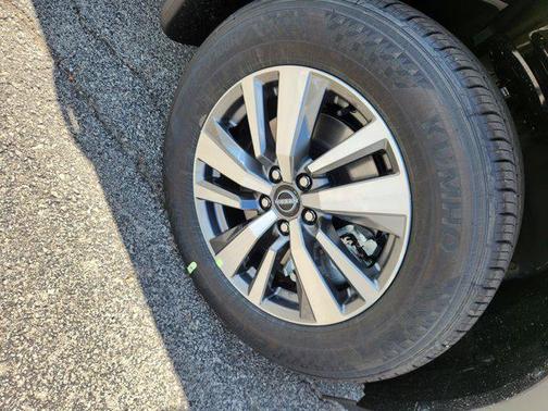 2025 Nissan Pathfinder SL 4WD