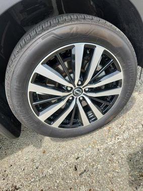 2024 Nissan Pathfinder Platinum 4WD