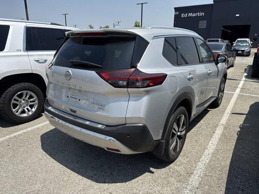 2022 Nissan Rogue Platinum