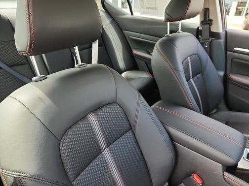 2025 Nissan Altima SR FWD