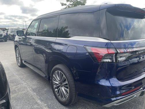 2025 INFINITI QX80 SENSORY AWD
