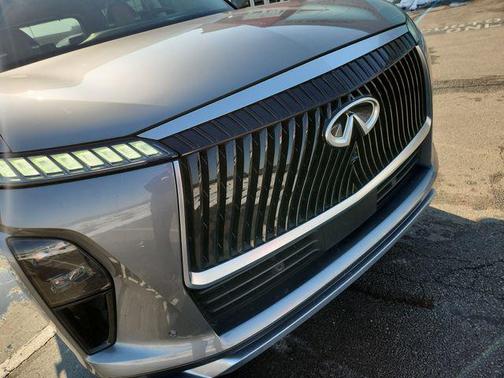 2025 INFINITI QX80 SENSORY AWD