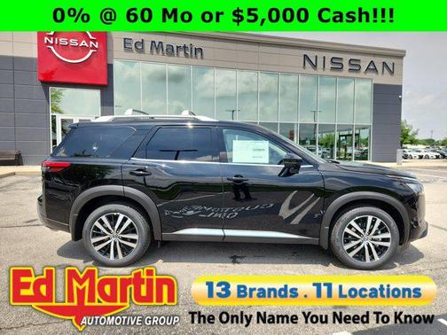 2025 Nissan Pathfinder Platinum 4WD