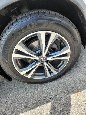 2017 Nissan Rogue SL