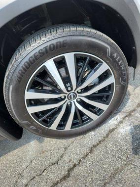 2024 Nissan Pathfinder Platinum FWD