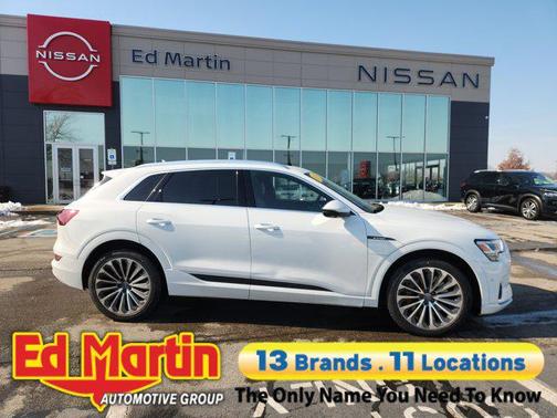 2019 Audi e-tron Premium Plus