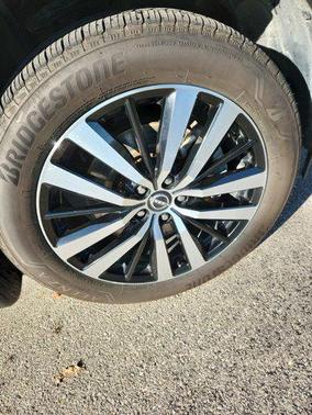 2024 Nissan Pathfinder Platinum 4WD