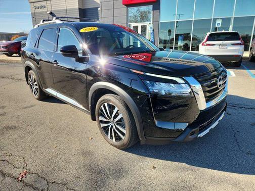 2024 Nissan Pathfinder Platinum 4WD