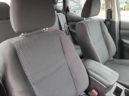 2022 Nissan Rogue Sport S