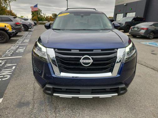 2024 Nissan Pathfinder Platinum 4WD