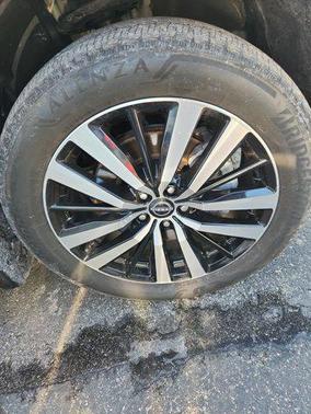 2023 Nissan Pathfinder Platinum 4WD