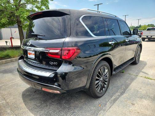 2024 INFINITI QX80 SENSORY AWD