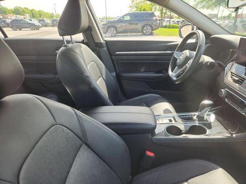 2024 Nissan Altima 2.5 SL