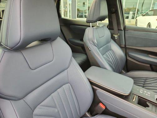 2023 Nissan ARIYA PLATINUM+