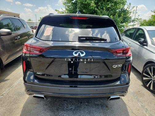 2022 INFINITI QX50 LUXE AWD