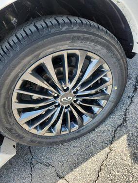 2023 INFINITI QX80 SENSORY AWD