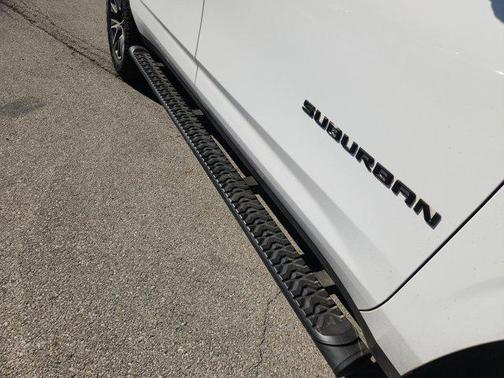 2021 Chevrolet Suburban 4WD Z71