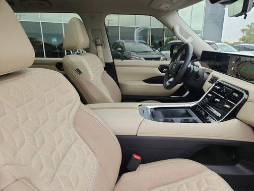 2025 Nissan Armada Platinum Reserve 4WD