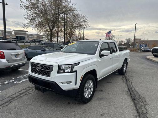 2023 Nissan Frontier SV