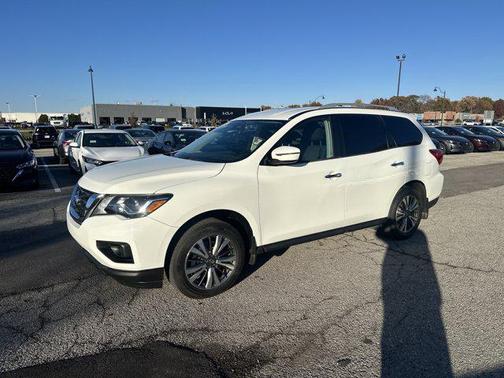 2018 Nissan Pathfinder S