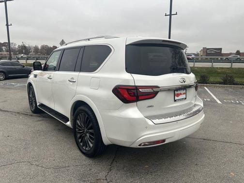 2024 INFINITI QX80 PREMIUM SELECT AWD