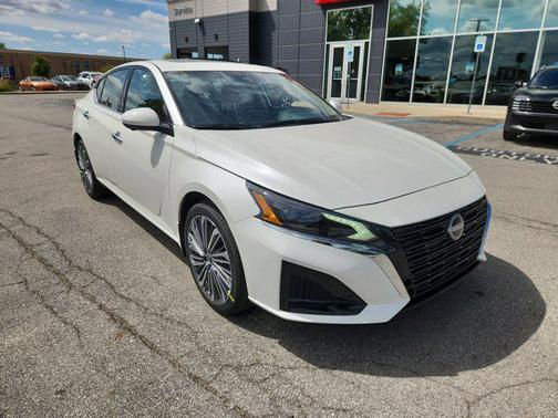 2025 Nissan Altima SL AWD