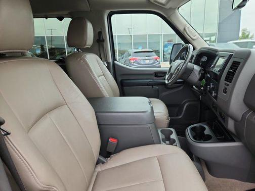 2018 Nissan NV Passenger NV3500 HD SL V8