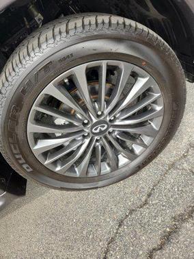 2024 INFINITI QX80 SENSORY AWD