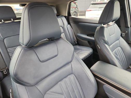 2023 Nissan ARIYA PLATINUM+